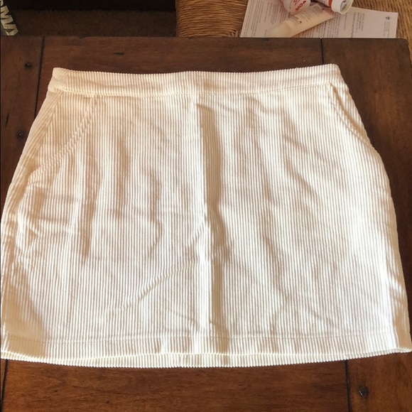 Forever 21 Dresses & Skirts - White corduroy pocketed skirt